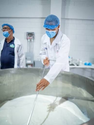 Control de calidad en procesamiento lácteo